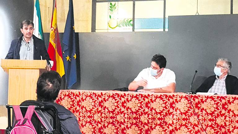 Juan Ángel Pérez dejará de ser líder del PSOE en meses Juan Ángel Pérez dejará de ser líder del PSOE en meses
