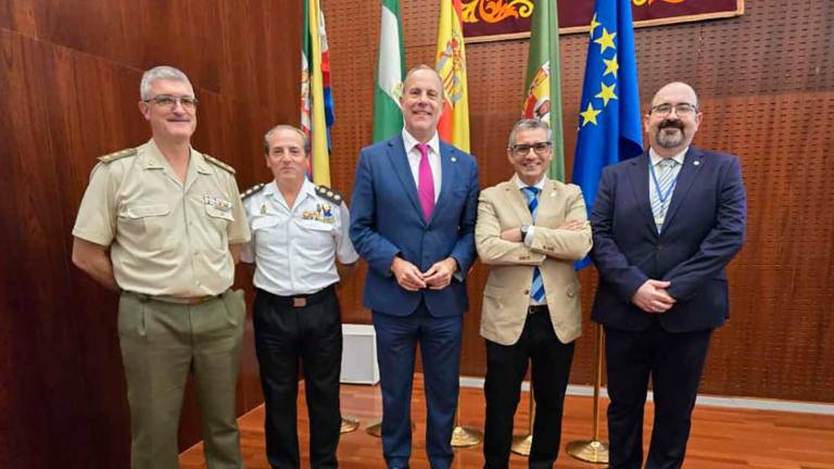 El rector considera “necesario” crear un ecosistema empresarial en torno a la defensa El rector considera “necesario” crear un ecosistema empresarial en torno a la defensa