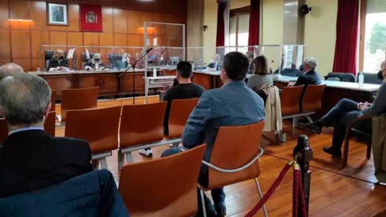 La Fiscalía exime de responsabilidad a Fernández de Moya La Fiscalía exime de responsabilidad a Fernández de Moya