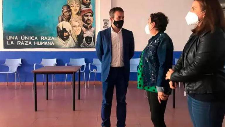 Millán pide una respuesta provincial coordinada para los temporeros ante el menor aforo en albergues Millán pide una respuesta provincial coordinada para los temporeros ante el menor aforo en albergues