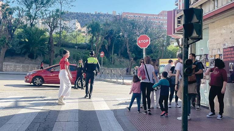 La Policía Local se multiplicó para reconducir la situación La Policía Local se multiplicó para reconducir la situación