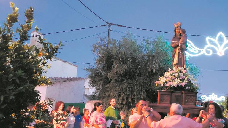 La alegría se apodera de Sotogordo con la salida de la Virgen del Soto La alegría se apodera de Sotogordo con la salida de la Virgen del Soto