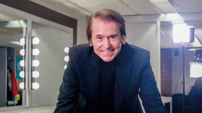 “Siempre que regreso a mi tierra vivo una gran noche”, Raphael “Siempre que regreso a mi tierra vivo una gran noche”, Raphael