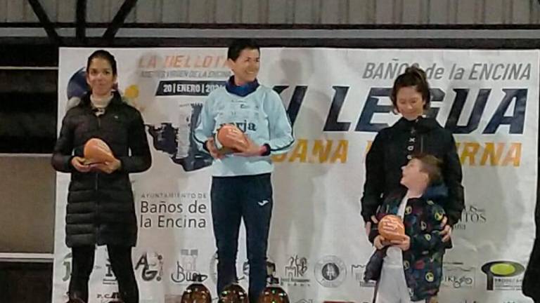 Pedro Catena y Lola Chiclana conquistan La Bellota de Baños de la Encina Pedro Catena y Lola Chiclana conquistan La Bellota de Baños de la Encina