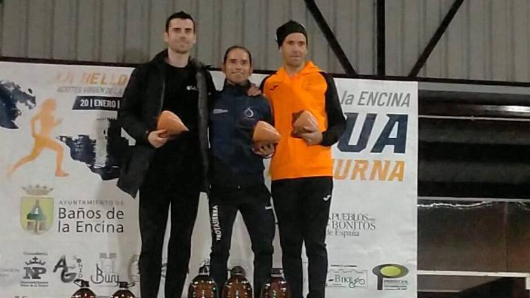 Pedro Catena y Lola Chiclana conquistan La Bellota de Baños de la Encina Pedro Catena y Lola Chiclana conquistan La Bellota de Baños de la Encina