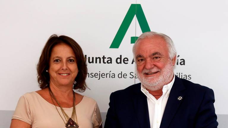 Enfermería mantiene su primera reunión con la nueva consejera de Salud Enfermería mantiene su primera reunión con la nueva consejera de Salud