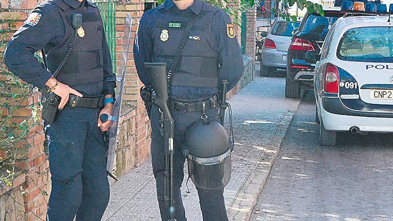 Operativo policial en Los Cerros