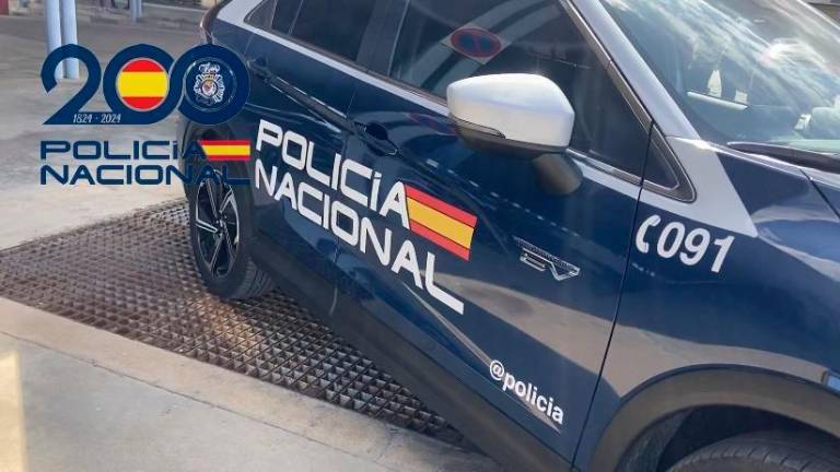 Detenida en Málaga por apuñalar a su pareja, también arrestado por agredirle con una botella Detenida en Málaga por apuñalar a su pareja, también arrestado por agredirle con una botella