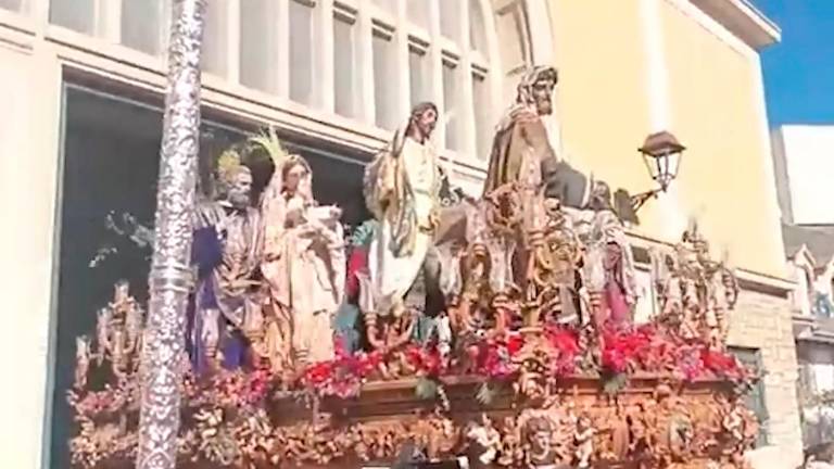 Jesús triunfante con su Borriquilla por Belén y San Roque Jesús triunfante con su Borriquilla por Belén y San Roque