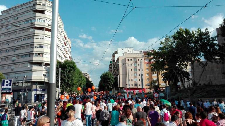 Mañana de concentraciones en Jaén: protesta del PP por la amnistía y marcha en apoyo a Palestina Mañana de concentraciones en Jaén: protesta del PP por la amnistía y marcha en apoyo a Palestina