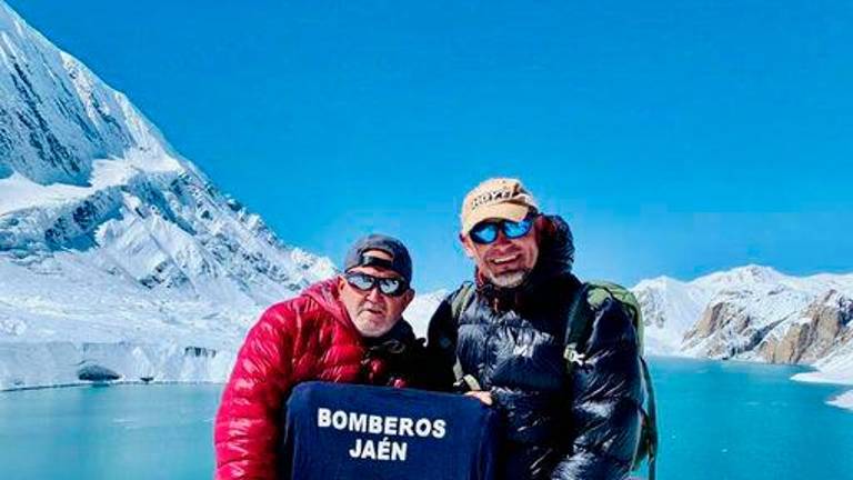 Bombero, de Jaén, y a más de 7.000 metros de altura Bombero, de Jaén, y a más de 7.000 metros de altura
