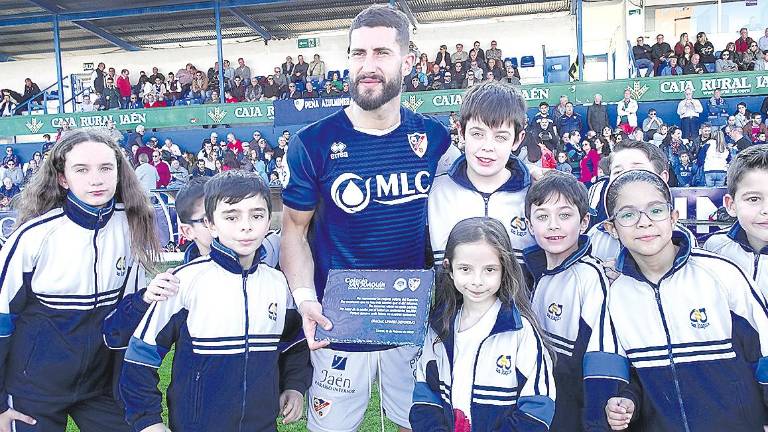 Dos caras diferentes para ceder el primer empate en casa Dos caras diferentes para ceder el primer empate en casa