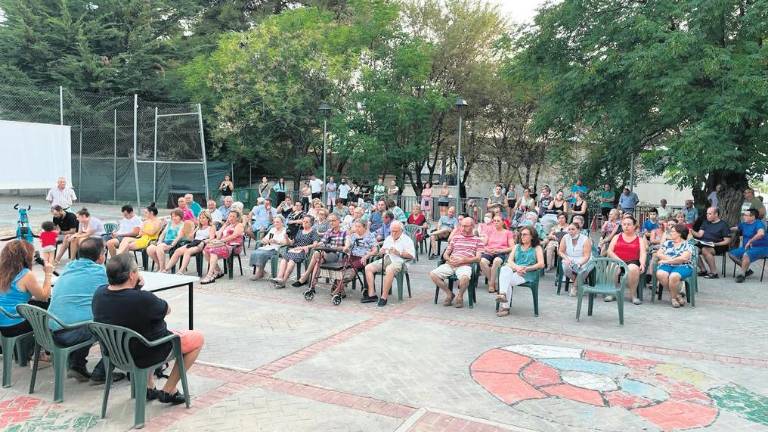 Queja por recortes sanitarios en Martos Queja por recortes sanitarios en Martos