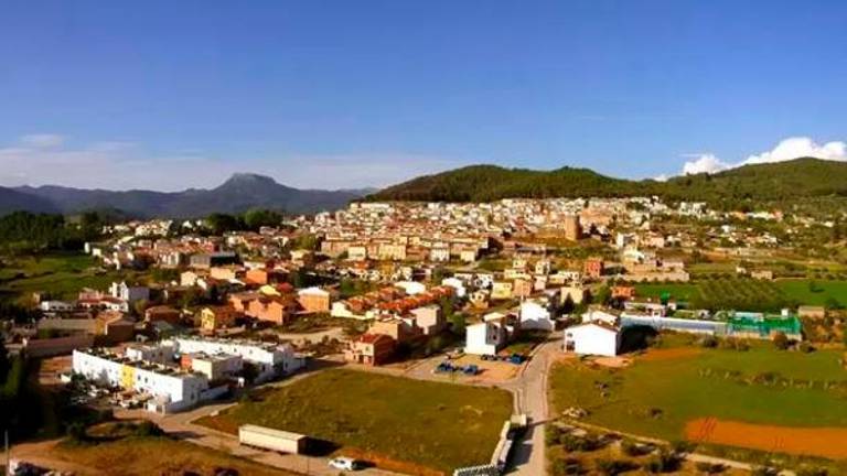 Siles facilitará a sus agricultores 5.000 mascarillas y gel para empezar la campaña de aceituna Siles facilitará a sus agricultores 5.000 mascarillas y gel para empezar la campaña de aceituna