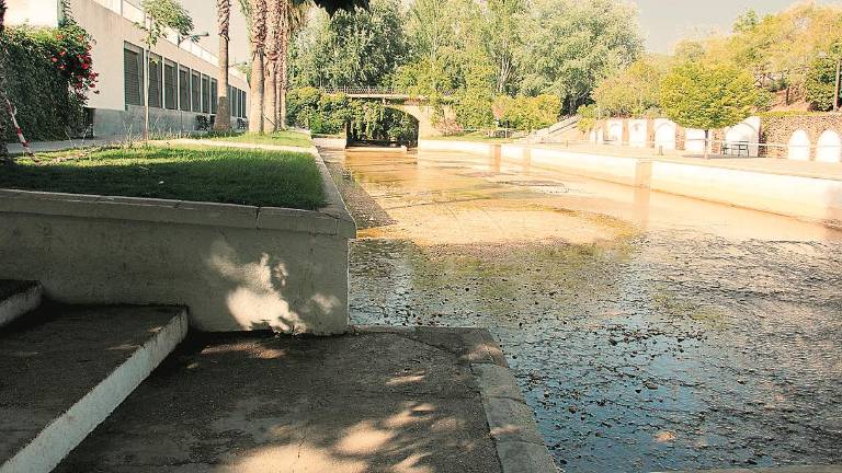 Vecinos de Mogón no prevén que haya “playa” ya este año