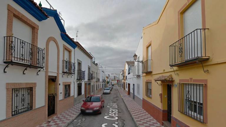 Muere un hombre en Torredonjimeno tras una grave caída desde el tejado de su casa Muere un hombre en Torredonjimeno tras una grave caída desde el tejado de su casa