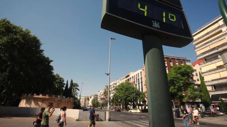 Empieza la ola de calor extremo con temperaturas que alcanzarán los 40 grados Empieza la ola de calor extremo con temperaturas que alcanzarán los 40 grados