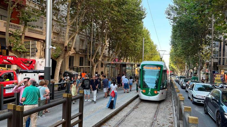 Expectación en Jaén ante una nueva prueba del tranvía Expectación en Jaén ante una nueva prueba del tranvía