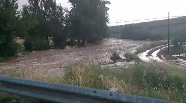 El arroyo Salograr, desbordado en Alcalá la Real