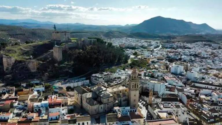 Desenterrarán cinco cuerpos en Morón por un pleito de herencia contra dos familias de Jaén Desenterrarán cinco cuerpos en Morón por un pleito de herencia contra dos familias de Jaén
