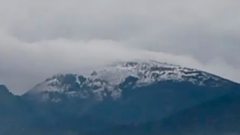 La Sierra de La Grana se tiñe de blanco La Sierra de La Grana se tiñe de blanco