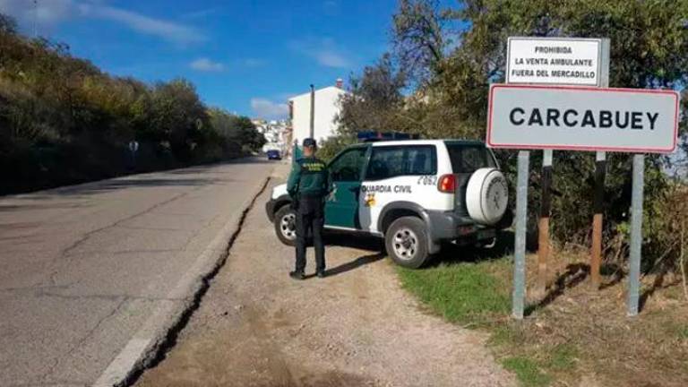 El tercer investigado por el robo de 56.000 kilos de aceite en Carcabuey es un empleado de almazara El tercer investigado por el robo de 56.000 kilos de aceite en Carcabuey es un empleado de almazara