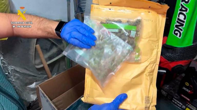 Desactivados seis puntos de venta de droga en la comarca de Cazorla Desactivados seis puntos de venta de droga en la comarca de Cazorla