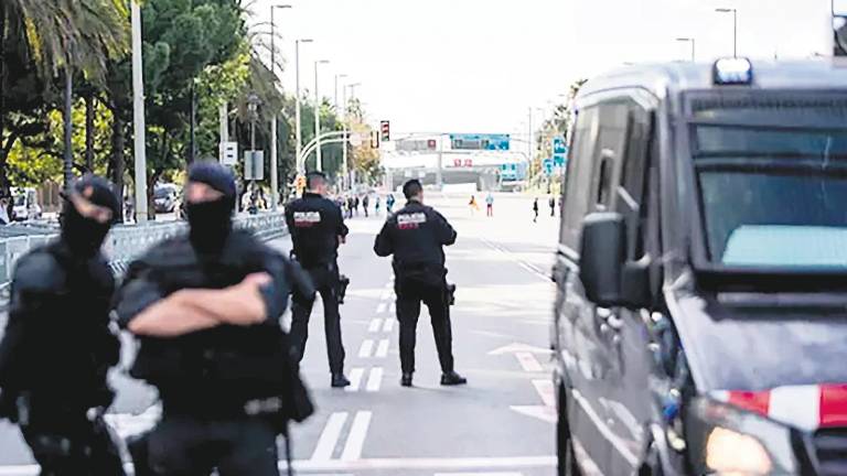 Cataluña: amplísimo despliegue de policía de cara al día electoral Cataluña: amplísimo despliegue de policía de cara al día electoral