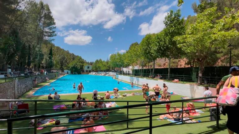 En Jaén, el verano se combate en remojo En Jaén, el verano se combate en remojo