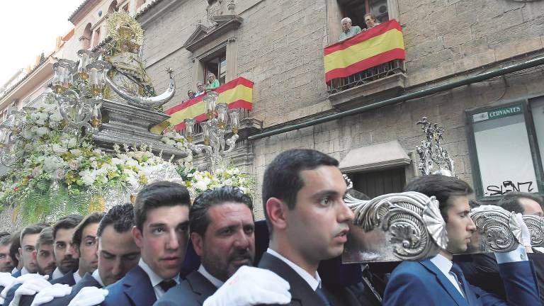 Al encuentro con la patrona Al encuentro con la patrona