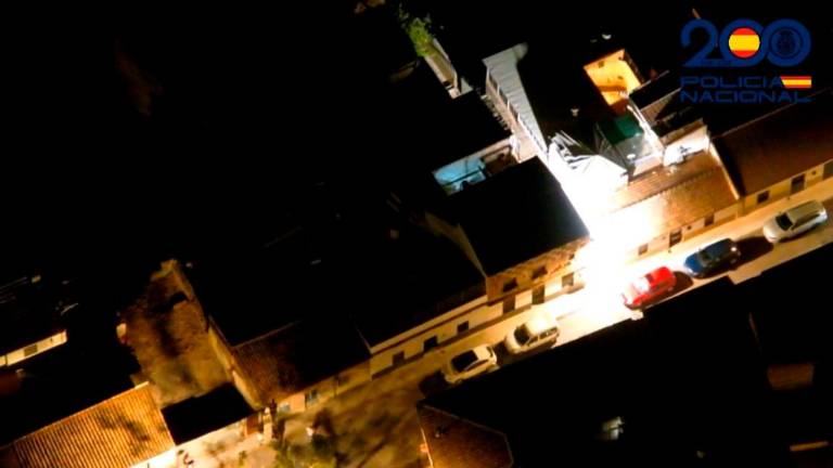 La Policía Nacional detiene en Linares a un fugitivo de la Justicia con 58 búsquedas La Policía Nacional detiene en Linares a un fugitivo de la Justicia con 58 búsquedas