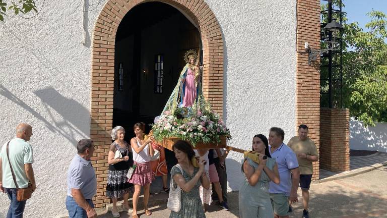 Una tradición muy viva gracias al intacto amor por la patrona en Cuevas de Ambrosio Una tradición muy viva gracias al intacto amor por la patrona en Cuevas de Ambrosio