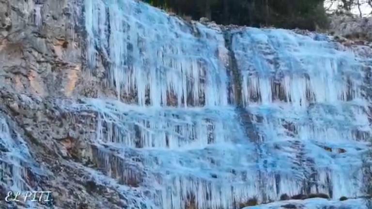 Helados en el nacimiento del río Segura Helados en el nacimiento del río Segura