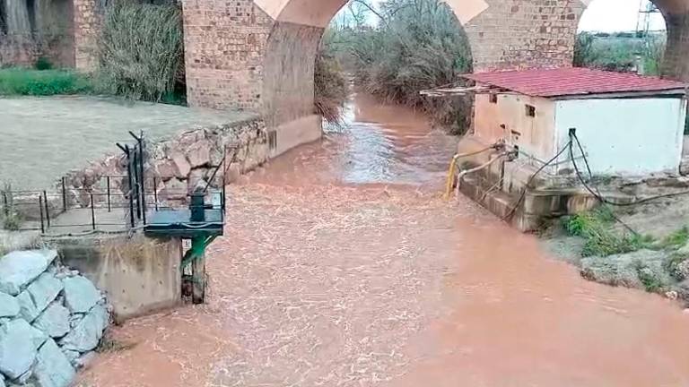 El pequeño río que demuestra su fuerza antes de unirse al Guadalquivir El pequeño río que demuestra su fuerza antes de unirse al Guadalquivir