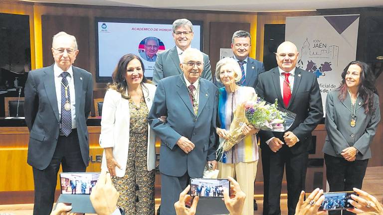 Aplauso a dos titanes veterinarios Aplauso a dos titanes veterinarios