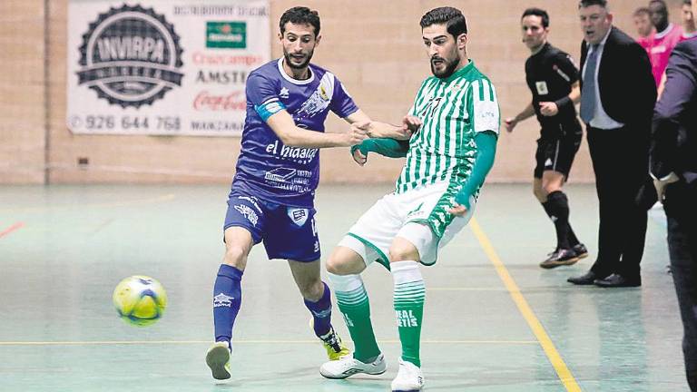 Emilio Buendía: ascenso y otra vez goleador Emilio Buendía: ascenso y otra vez goleador