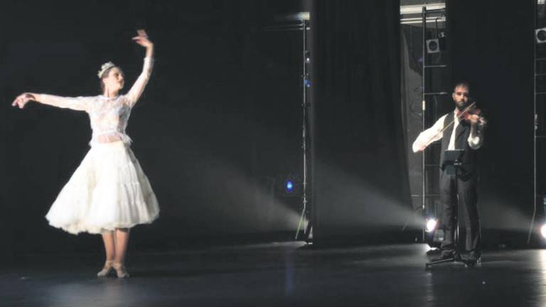 El flamenco en “Odette” no rechina, más bien seduce El flamenco en “Odette” no rechina, más bien seduce