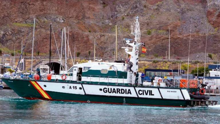 Encuentran el cuerpo de una menor en la zona donde se busca a las niñas de Tenerife Encuentran el cuerpo de una menor en la zona donde se busca a las niñas de Tenerife