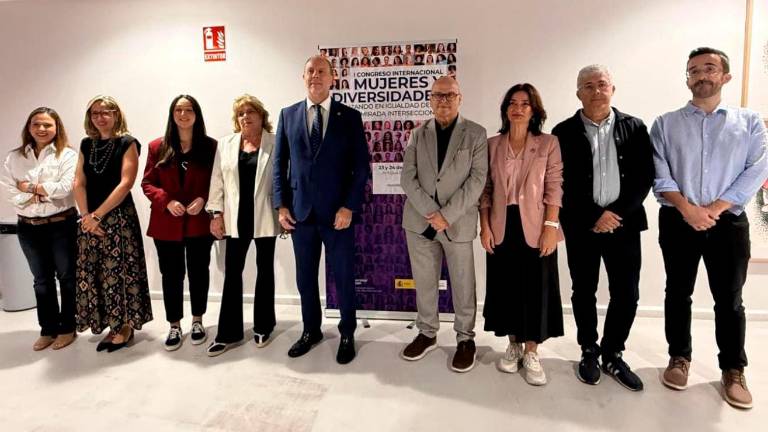 La Universidad de Jaén inaugura el Congreso “Mujeres y Diversidades” La Universidad de Jaén inaugura el Congreso “Mujeres y Diversidades”