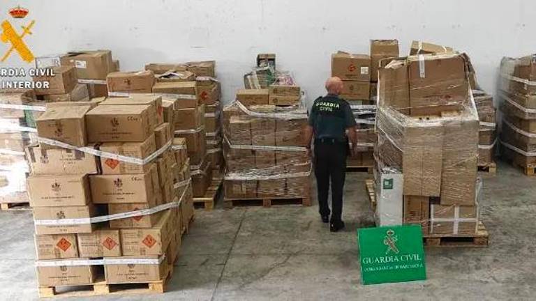En Navidad, solo pirotecnia de baja intensidad dentro de unos límites horarios y de fecha en Jaén En Navidad, solo pirotecnia de baja intensidad dentro de unos límites horarios y de fecha en Jaén