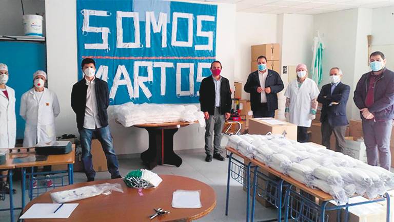 Reparto de 24.000 mascarillas elaboradas por Somos Martos Reparto de 24.000 mascarillas elaboradas por Somos Martos