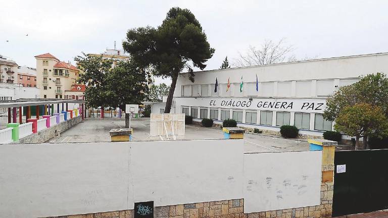El “Ruiz Jiménez”, alternativa vecinal como sede de la UNED El “Ruiz Jiménez”, alternativa vecinal como sede de la UNED