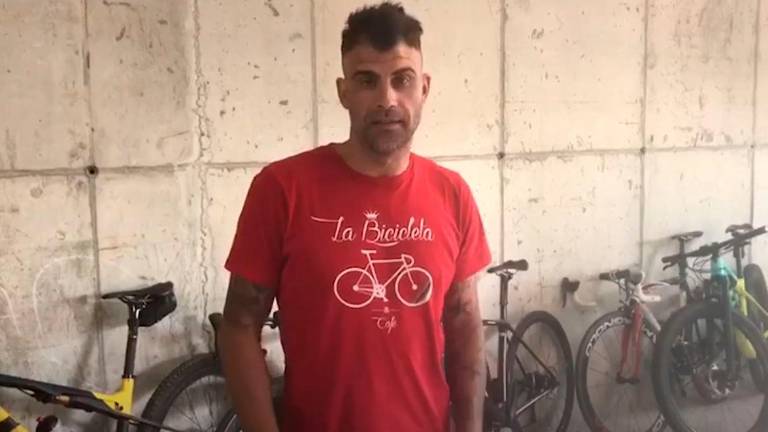 Óscar Pereiro, vencedor del Tour de Francia, felicita al Peñalver Clean Sport por su iniciativa en el ciclismo Óscar Pereiro, vencedor del Tour de Francia, felicita al Peñalver Clean Sport por su iniciativa en el ciclismo