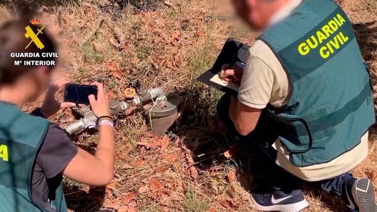 Detectan más de 250 pozos ilegales en la operación contra la gestión irregular del agua en la Axarquía Detectan más de 250 pozos ilegales en la operación contra la gestión irregular del agua en la Axarquía