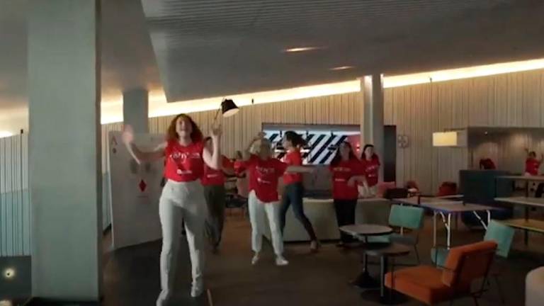 Dos enfermeras jienenses protagonizan un vídeo viral para dar a conocer la importancia de su profesión Dos enfermeras jienenses protagonizan un vídeo viral para dar a conocer la importancia de su profesión
