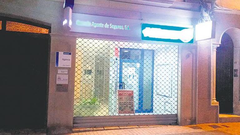 “Si confiamos en la oficina fue porque en su cartel lucía Allianz” “Si confiamos en la oficina fue porque en su cartel lucía Allianz”