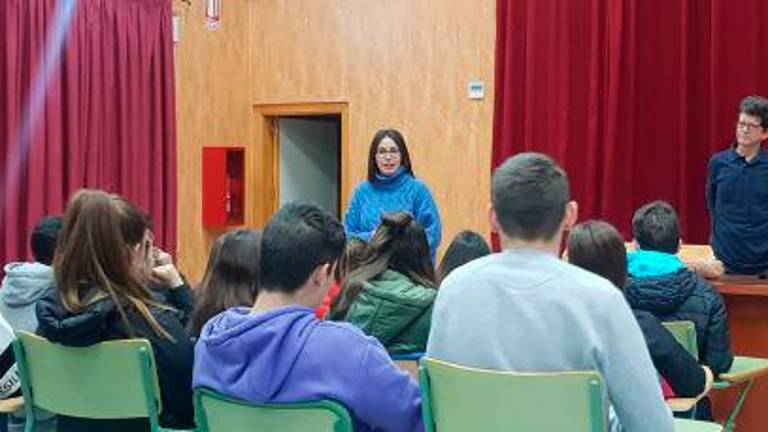 Talleres y visitas para bachilleres y escolares de Jódar Talleres y visitas para bachilleres y escolares de Jódar