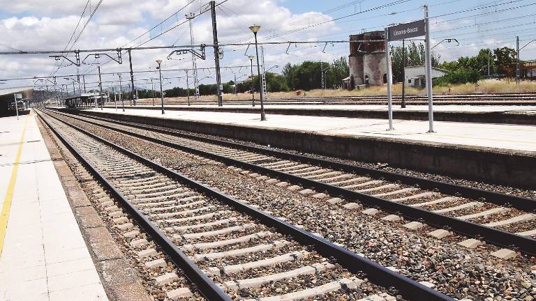 El PSOE quiere mantener el Talgo Madrid-Granada El PSOE quiere mantener el Talgo Madrid-Granada