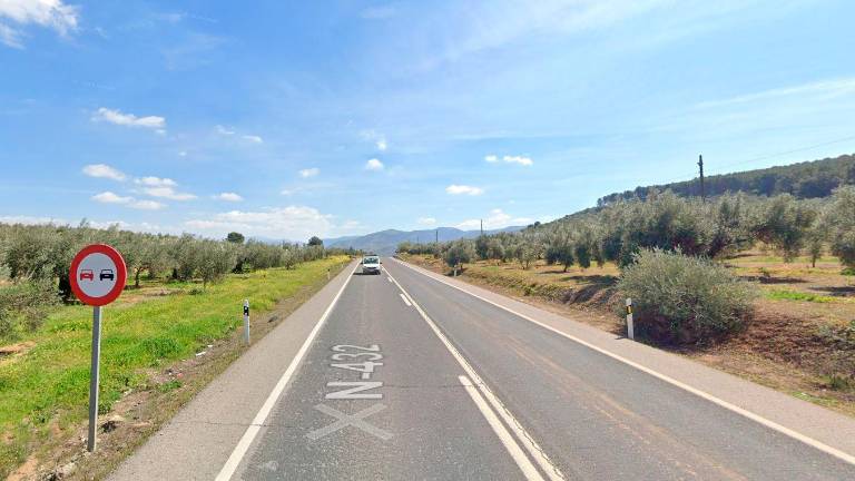 Muere un hombre en Alcaudete por la colisión de un turismo y un camión Muere un hombre en Alcaudete por la colisión de un turismo y un camión