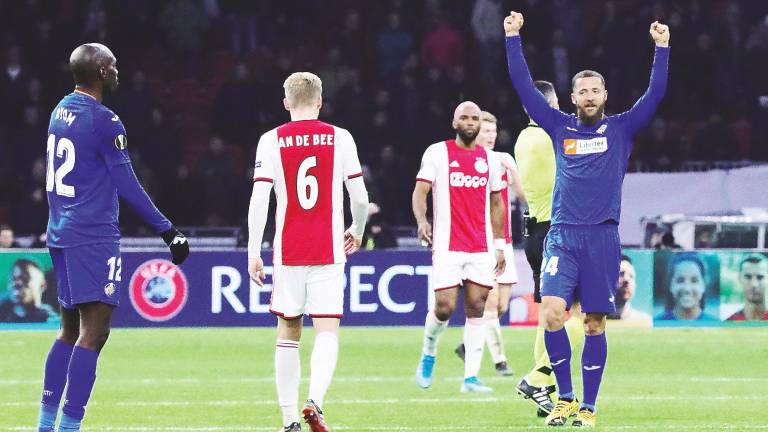 El Getafe completa su obra maestra y pasa a octavos a costa del Ajax El Getafe completa su obra maestra y pasa a octavos a costa del Ajax